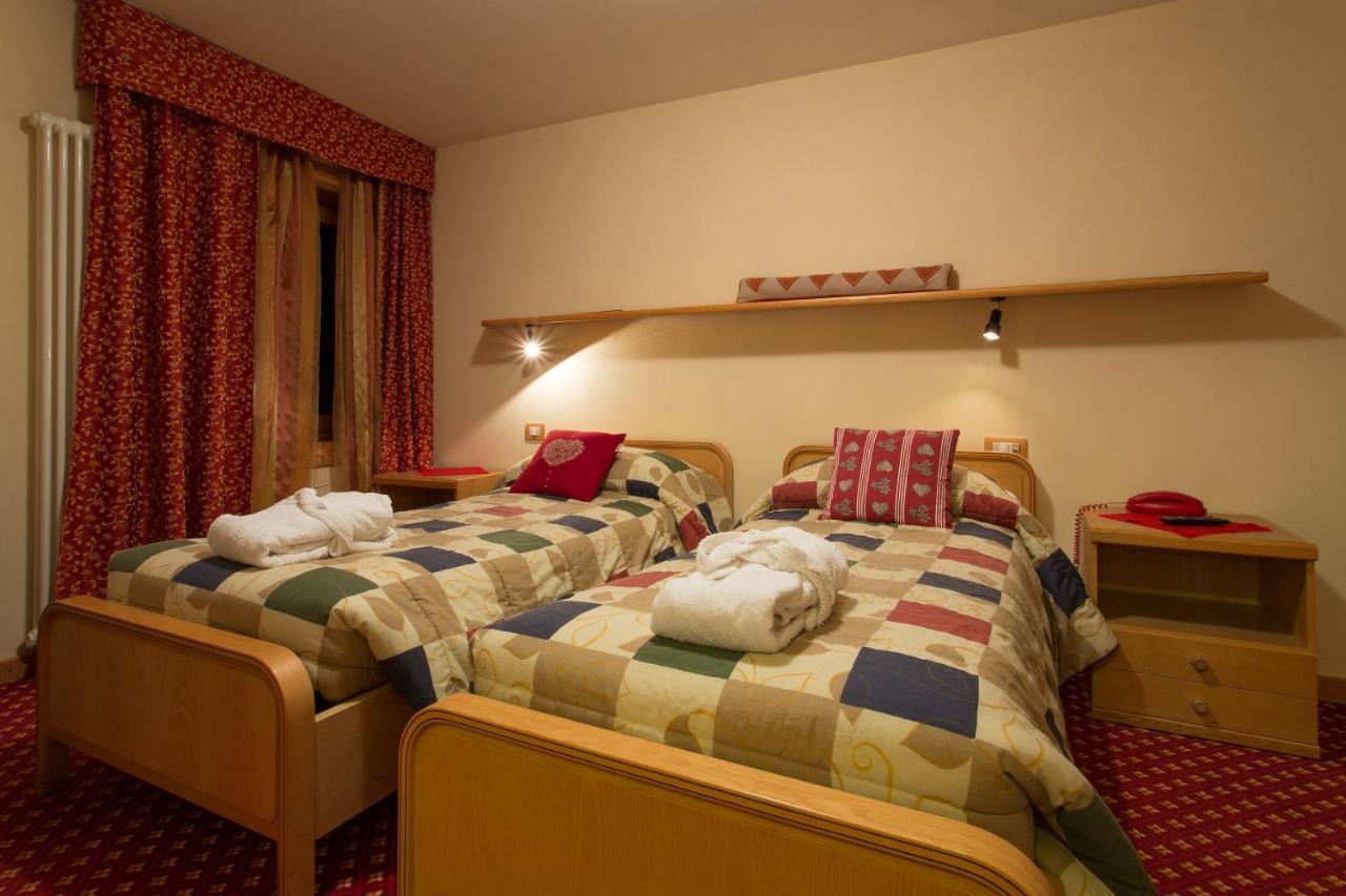 Apartments Suites Lac Bleu Breuil-Cervinia Esterno foto