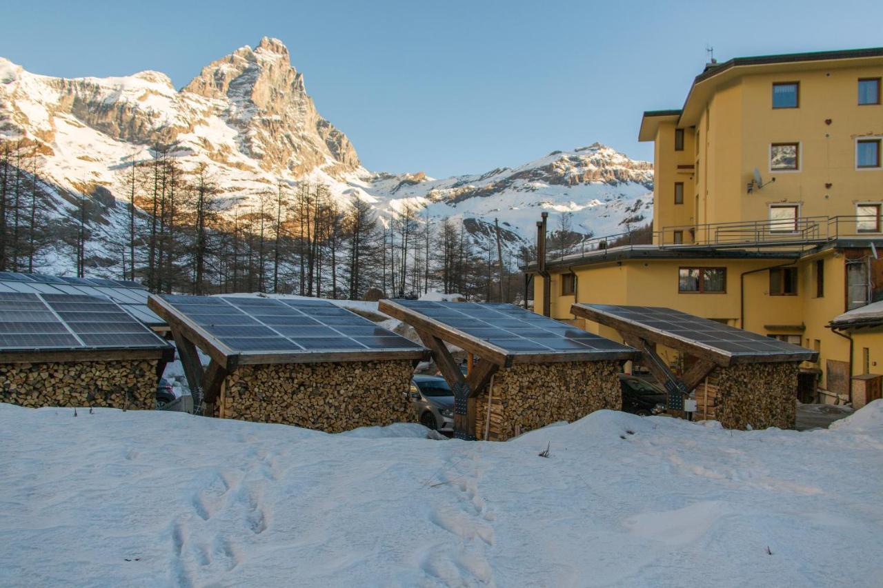 Apartments Suites Lac Bleu Breuil-Cervinia Esterno foto