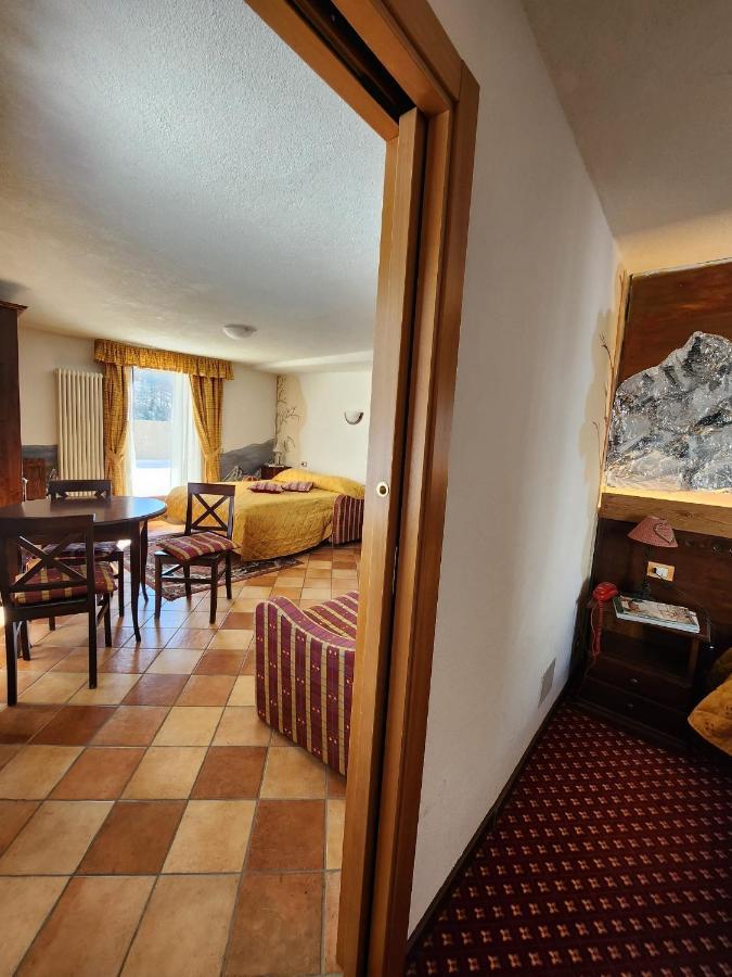 Apartments Suites Lac Bleu Breuil-Cervinia Esterno foto
